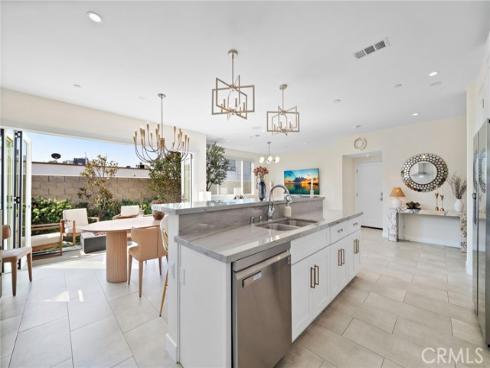 2573 Elden D Avenue, Costa Mesa, CA