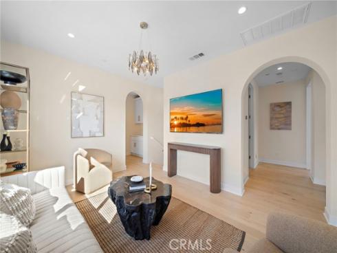 2573 Elden D Avenue, Costa Mesa, CA
