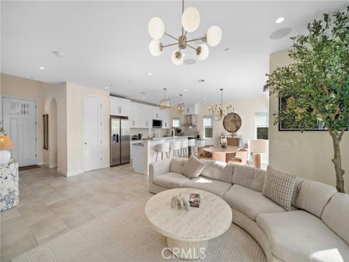 2573 Elden D Avenue, Costa Mesa, CA