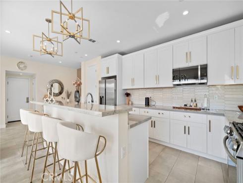 2573 Elden D Avenue, Costa Mesa, CA