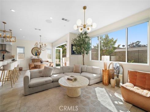 2573 Elden D Avenue, Costa Mesa, CA