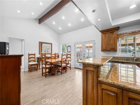 1099 Salinas , Costa Mesa, CA