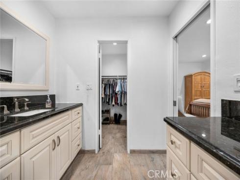1099 Salinas , Costa Mesa, CA