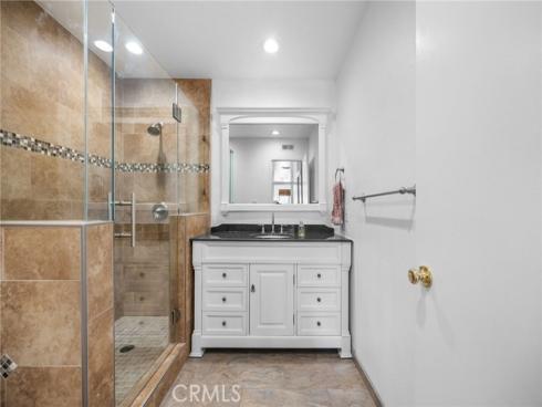 1099 Salinas , Costa Mesa, CA