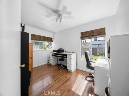 1099 Salinas , Costa Mesa, CA