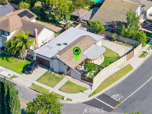 1099 Salinas , Costa Mesa, CA