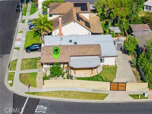 1099 Salinas , Costa Mesa, CA