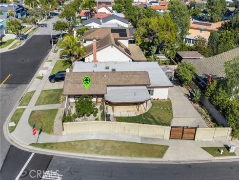 1099 Salinas , Costa Mesa, CA