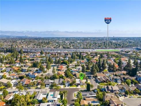 1099 Salinas , Costa Mesa, CA