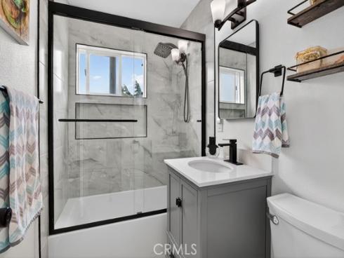 1010 W 19th , Costa Mesa, CA