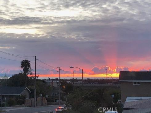 1010 W 19th , Costa Mesa, CA