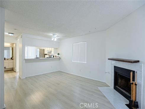 290 Victoria Street 29 (F8)
