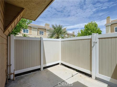 290  Victoria  29 (F8)  Street, Costa Mesa, CA
