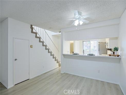 290  Victoria  29 (F8)  Street, Costa Mesa, CA