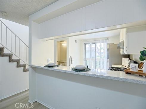 290  Victoria  29 (F8)  Street, Costa Mesa, CA