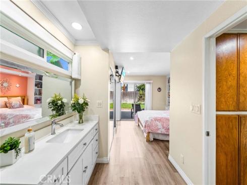 3140 Coolidge Avenue, Costa Mesa, CA