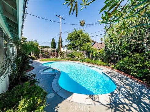 3140 Coolidge Avenue, Costa Mesa, CA