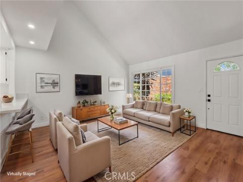 164 Brookline Lane , Costa Mesa, CA