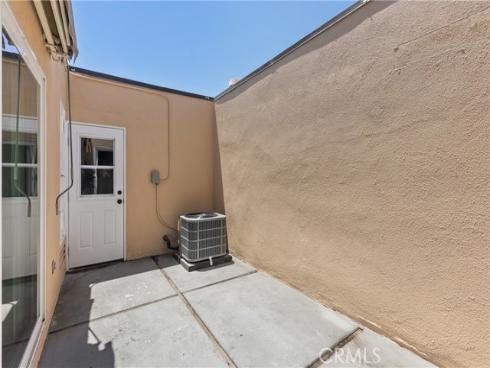 164 Brookline Lane , Costa Mesa, CA