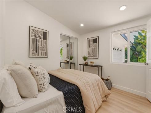 2107 Pomona , Costa Mesa, CA