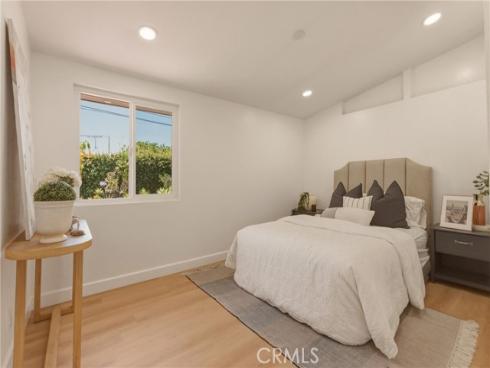 2107 Pomona , Costa Mesa, CA