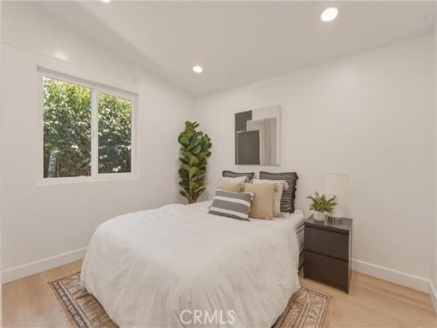 2107 Pomona , Costa Mesa, CA