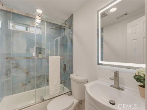 2107 Pomona , Costa Mesa, CA