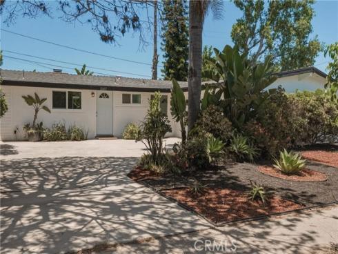 2107 Pomona , Costa Mesa, CA