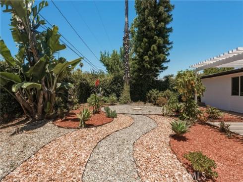 2107 Pomona , Costa Mesa, CA