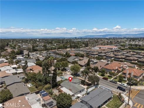 2107 Pomona , Costa Mesa, CA