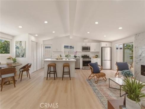 2107 Pomona , Costa Mesa, CA