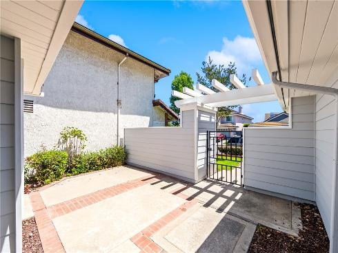 3462 Windsor Court, Costa Mesa, CA