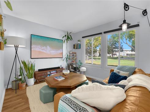 1422 Deauville Place, Costa Mesa, CA