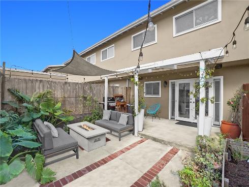 1422 Deauville Place, Costa Mesa, CA