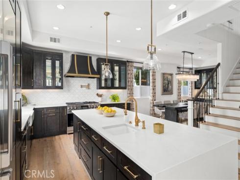 273 Mesa , Costa Mesa, CA