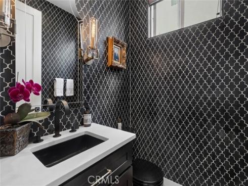 273 Mesa , Costa Mesa, CA