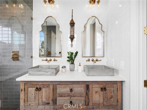 273 Mesa , Costa Mesa, CA