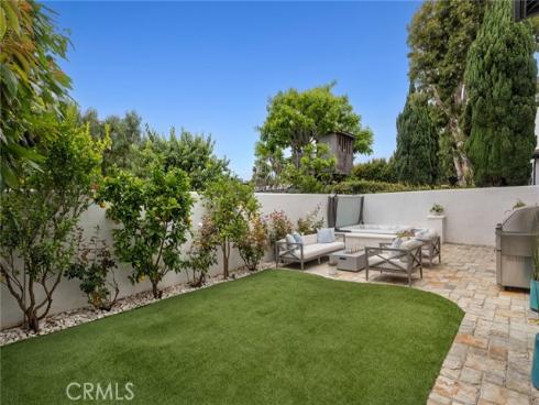 273  Mesa  , Costa Mesa, CA