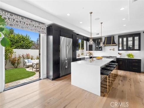 273 Mesa , Costa Mesa, CA