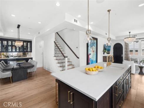 273 Mesa , Costa Mesa, CA
