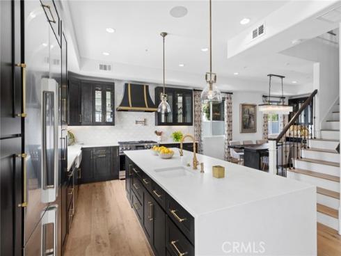 273 Mesa , Costa Mesa, CA