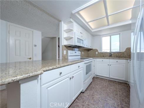 380 W Wilson F106 , Costa Mesa, CA