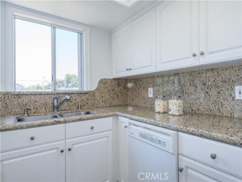 380 W Wilson F106 , Costa Mesa, CA