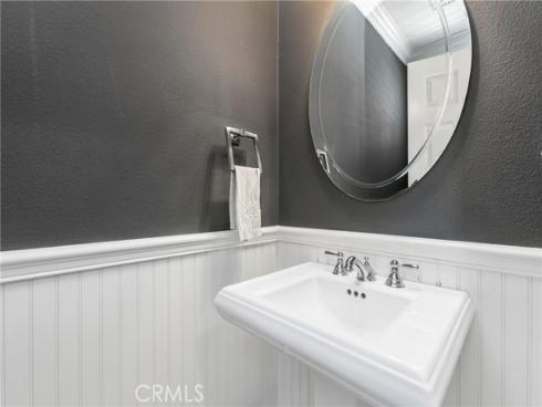 302 Canoe Pond , Costa Mesa, CA