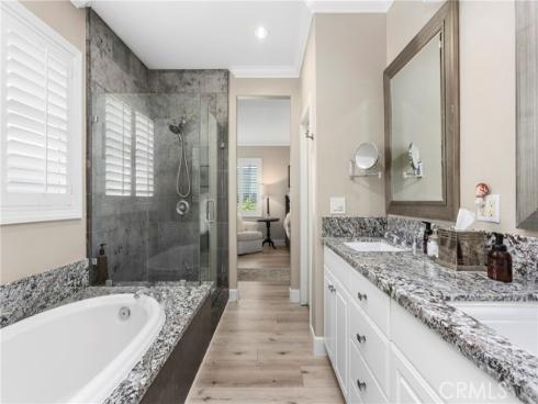 302 Canoe Pond , Costa Mesa, CA