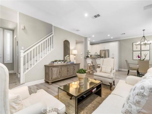 302 Canoe Pond , Costa Mesa, CA