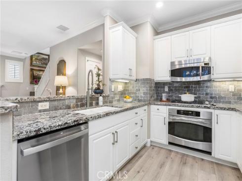 302 Canoe Pond , Costa Mesa, CA