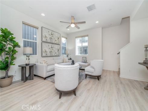 1007 Somerton , Costa Mesa, CA