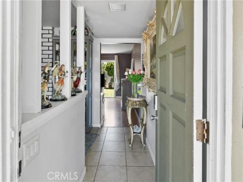 2436 Littleton , Costa Mesa, CA