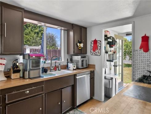 2436 Littleton , Costa Mesa, CA